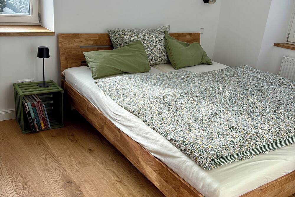 Ganze Wohnung, Charmante Leseloft-Ferienwohnung in Tiengen in Waldshut-Tiengen, Südschwarzwald