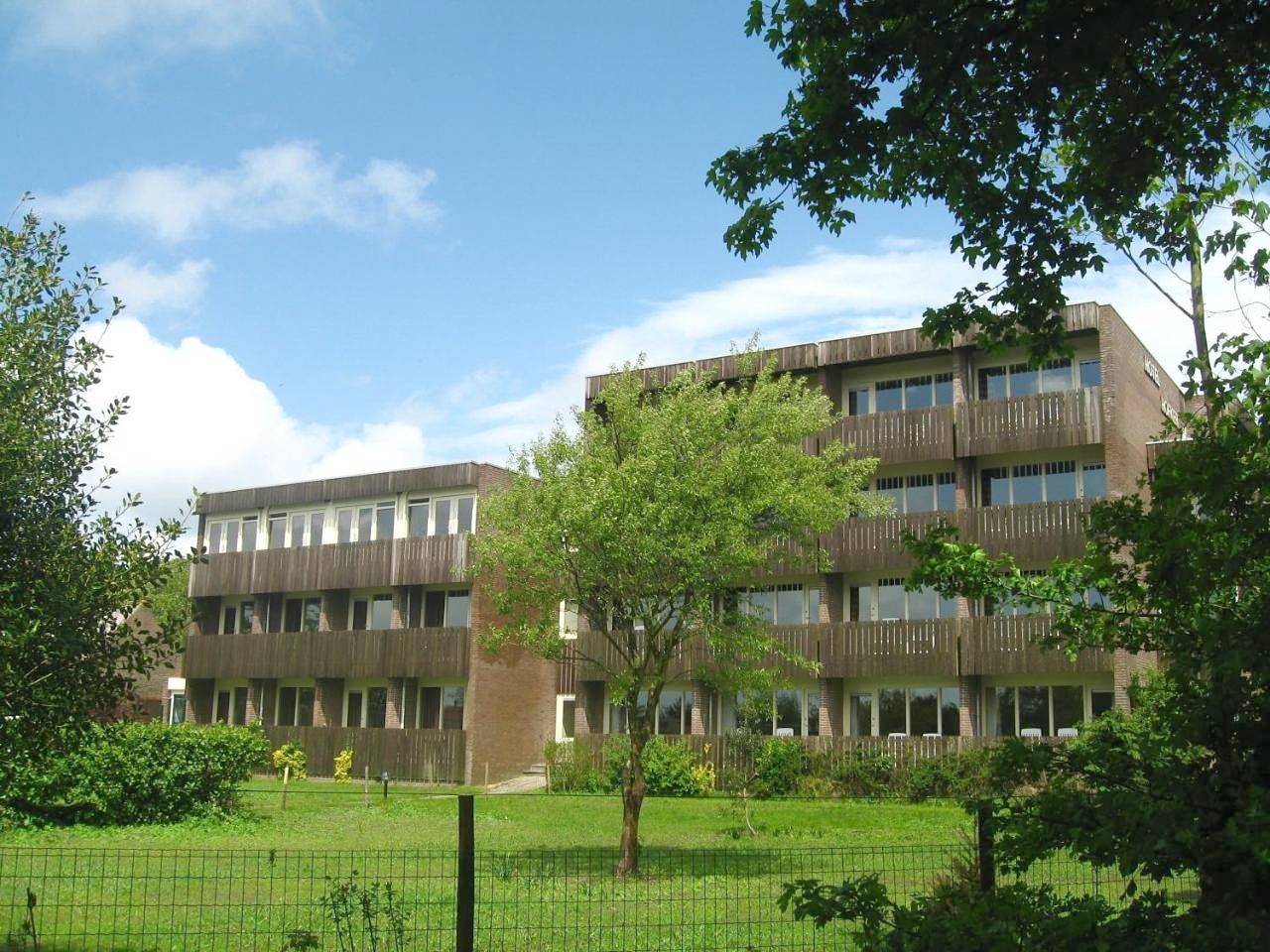 Hotel Hofker in Nes, Nederlandse waddeneilanden