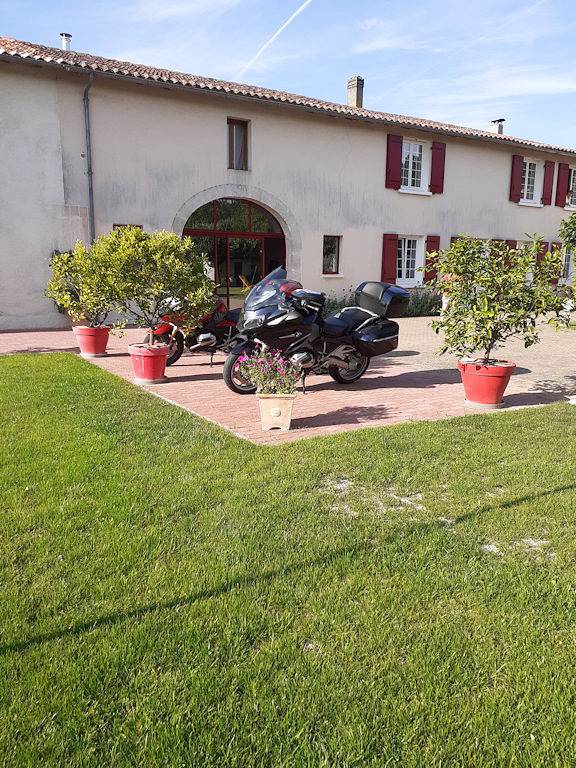 Chambre d’hôte pour 4 personnes, avec jardin et piscine en Charente-Maritime - 3