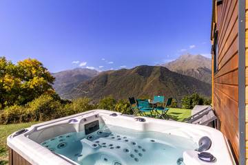 Gîte pour 4 personnes, avec terrasse et jacuzzi dans les Hautes-Pyrénées