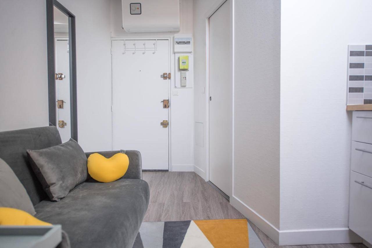 Appartement entier, One-Bedroom Apartment in Vincennes, Val-de-Marne