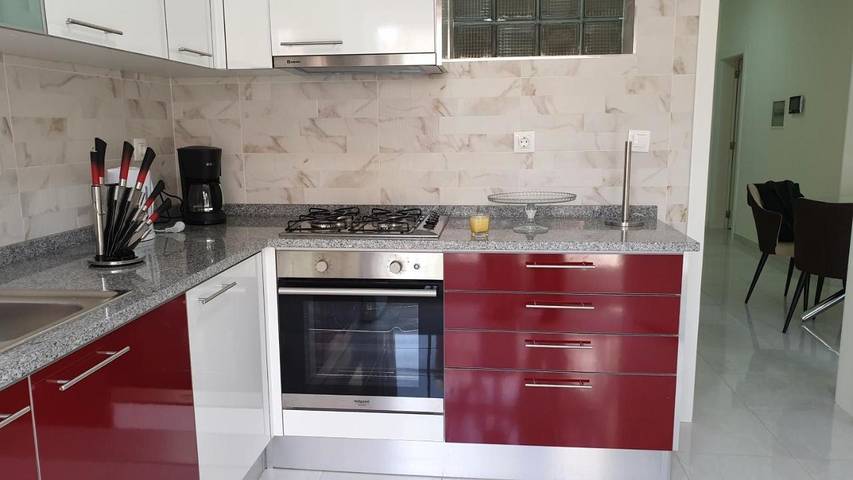 Gîte pour 6 personnes, avec terrasse et vue dans Praia - 3