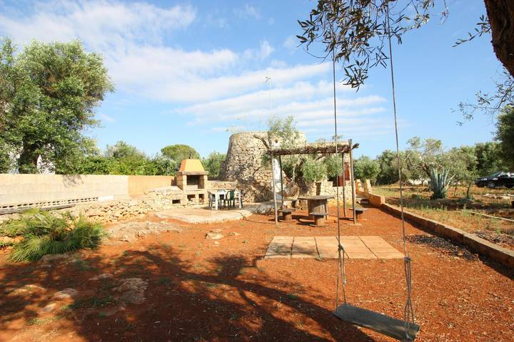 Trullo pour 4 personnes, avec vue ainsi que terrasse et balcon/terrasse à Taviano - 3