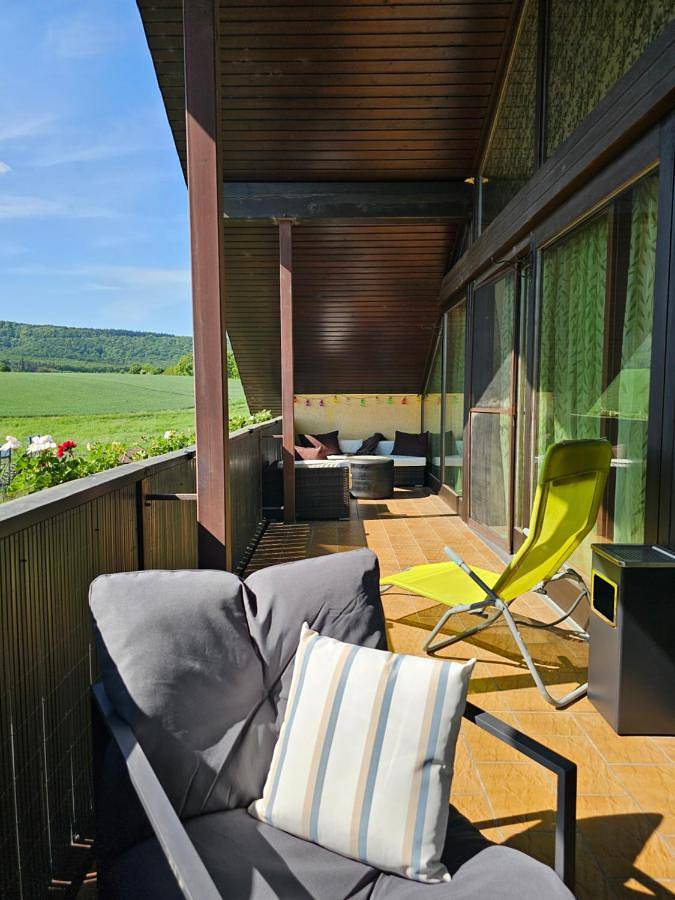 Ferienwohnung für 4 Personen, mit Balkon und Garten in Wiesenbronn