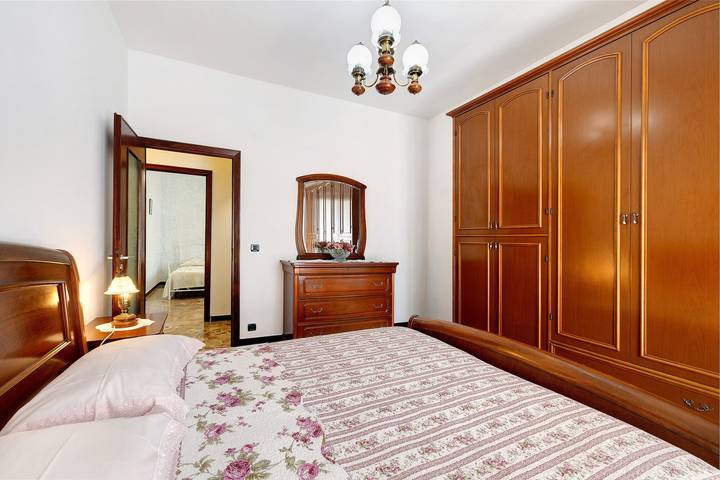 Appartamento intero, Appartamento 'Casa Grace - Casa Al Mare' con vista montagna, balcone e Wi-Fi in Sant' Ermete, Vado Ligure