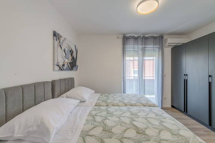 Villa pour 10 personnes, avec jardin et jacuzzi à Slatine - 2