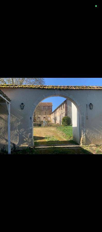 Location de vacances pour 14 personnes, avec jardin à Berry-Bouy - 2