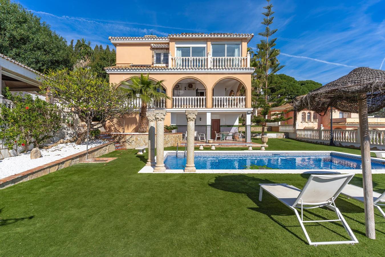Villa „Sunrise Benalmádena“ mit Meerblick, Wlan und Klimaanlage in Torremuelle, Benalmádena