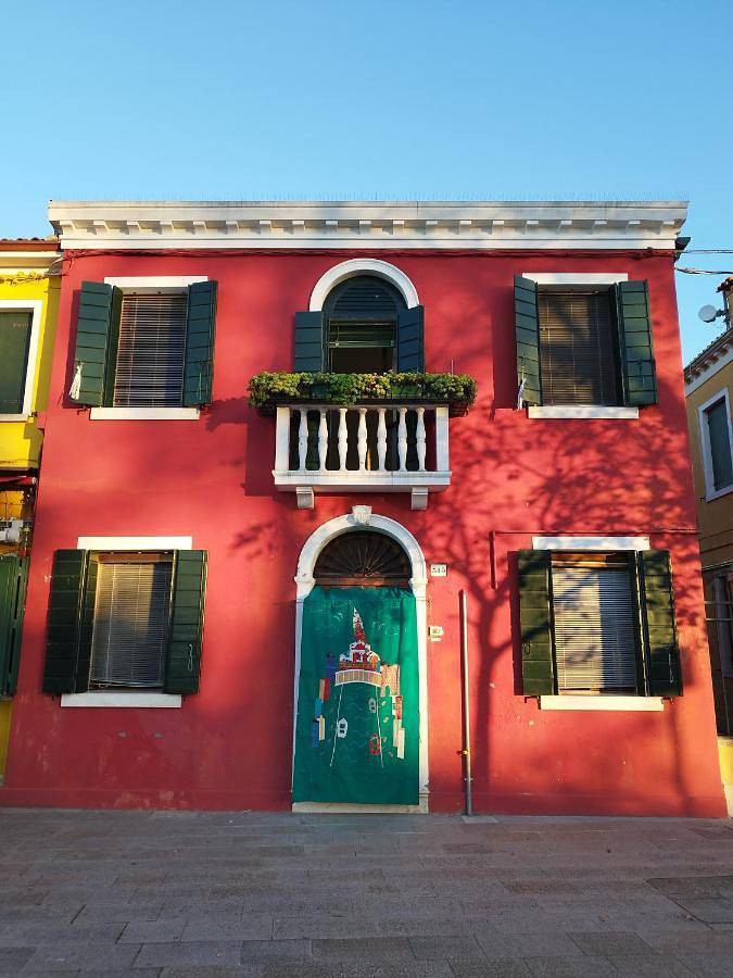 Gîte pour 4 personnes, avec Balcon et Terrasse ainsi que Jardin et Vue dans Burano