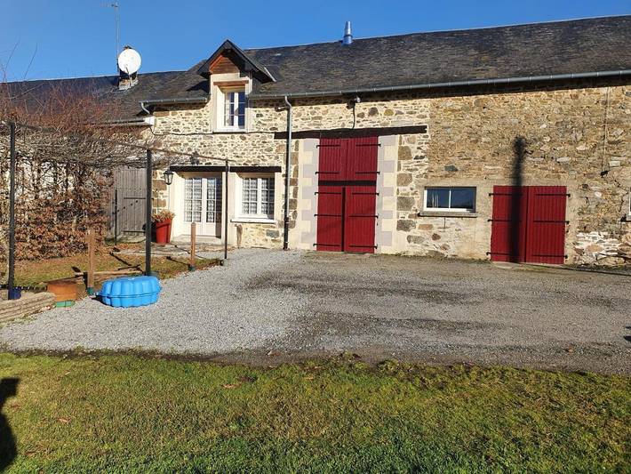 Location de vacances pour 2 personnes, avec terrasse ainsi que vue et jardin, animaux acceptés à La Croisille-sur-Briance - 3