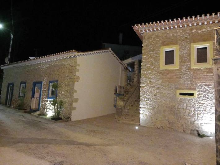 Location de vacances pour 12 personnes, avec jacuzzi et jardin, adapté aux familles dans Alentejo - 4