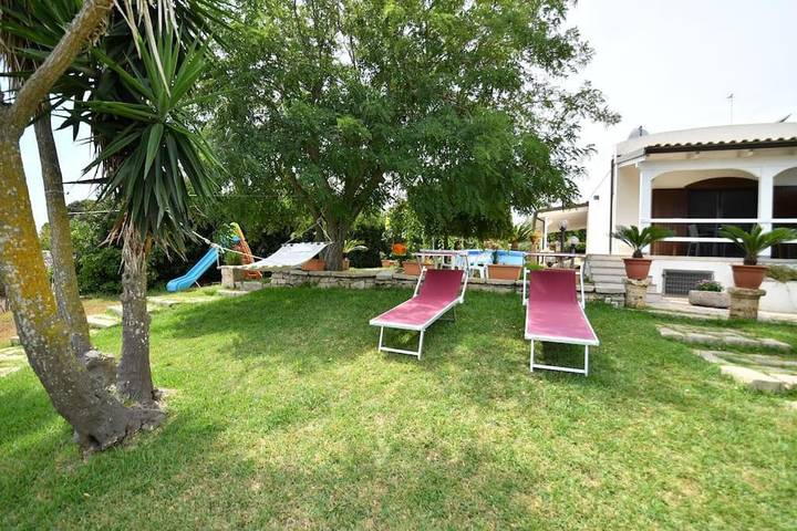 Villa per 8 persone, con Balcone e Terrazza nonché Giardino e Panorama a Santa Cesarea Terme