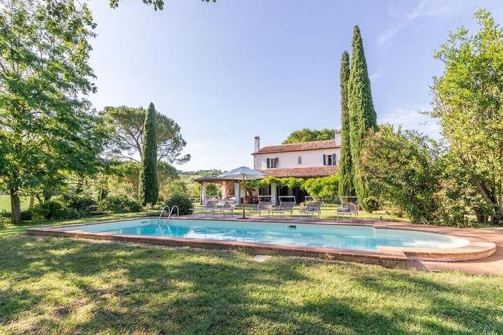 Ferienhaus für 8 Personen, mit Terrasse und Garten in Cesena