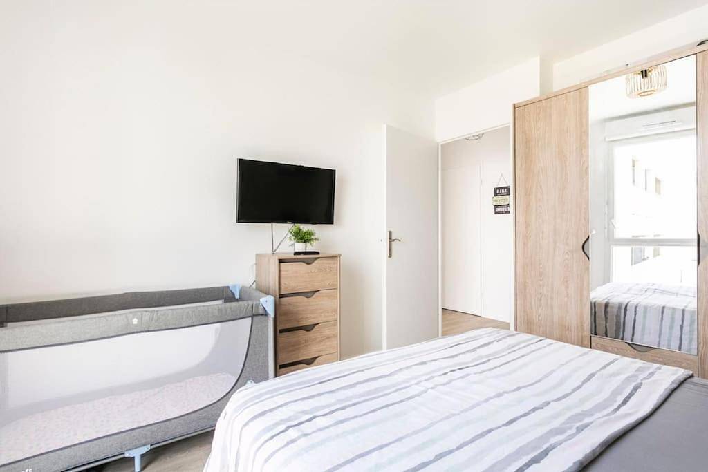 Appartement entier, Two-Bedroom Apartment in Bonneuil-sur-Marne, Val-de-Marne