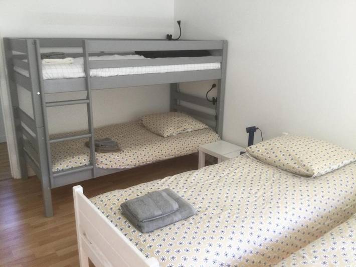 Location de vacances pour 8 personnes, avec jardin et terrasse à Clécy - 3