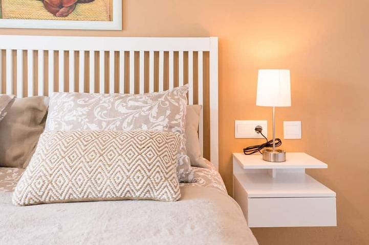 Entire apartment, Beachfront 4bedrooms apartment free parking in Carretera de Cádiz, Malaga