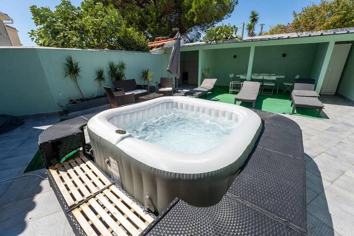Casa de vacaciones para 8 personas, con Balcón y Jacuzzi además de Terraza y Jardín en Alcabideche