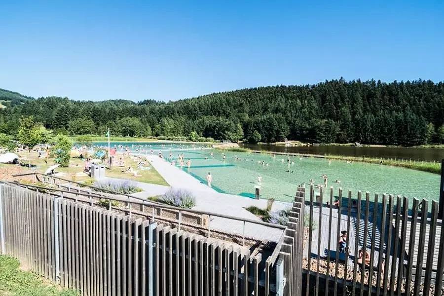 2 bedroom chalet 4 people in Cublize, Villefranche-sur-Saône region