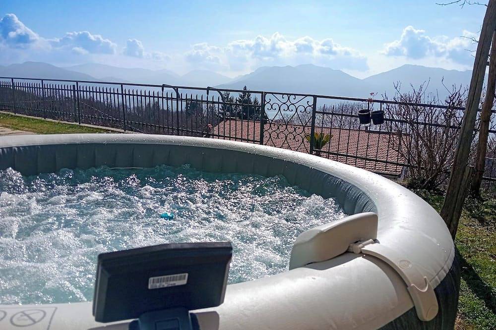 Ganze Wohnung, 3½-Zimmer Wohnung mit Whirlpool, Terrasse und Garten in Trarego, Trarego Viggiona