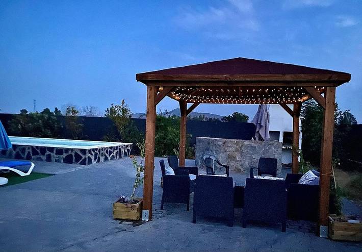 Casa de vacaciones para 9 personas, con vistas además de jardín y piscina, Se admiten mascotas en Provincia de Badajoz - 2