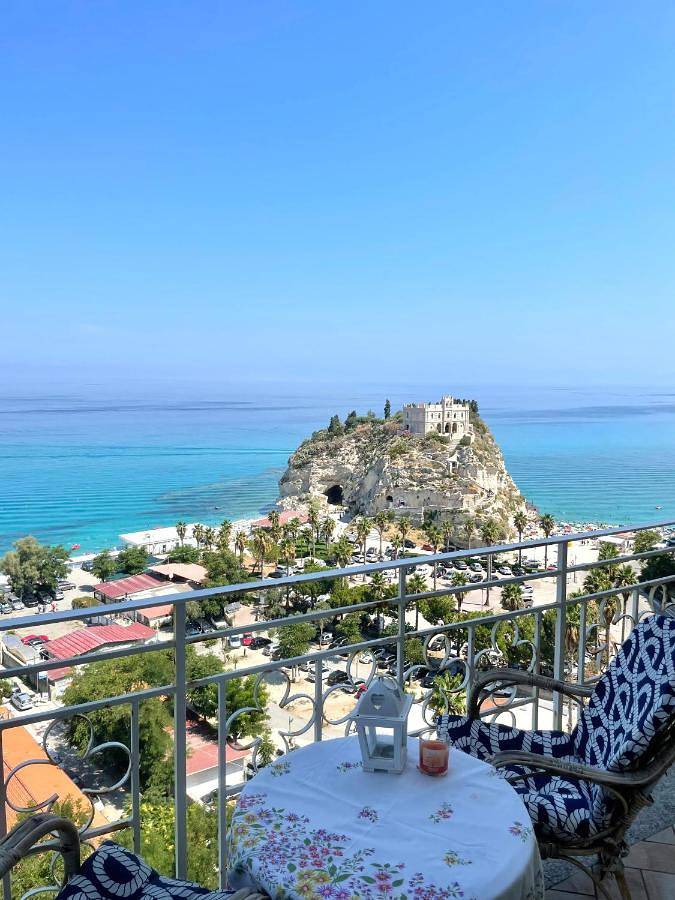 Vakantiewoning voor 4 personen, met uitzicht en balkon in Tropea