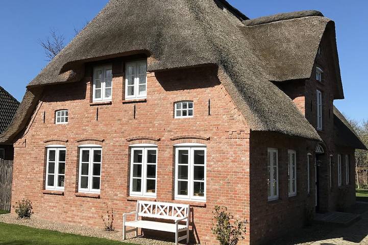 Ferienhaus für 6 Personen, mit Garten in Oldsum
