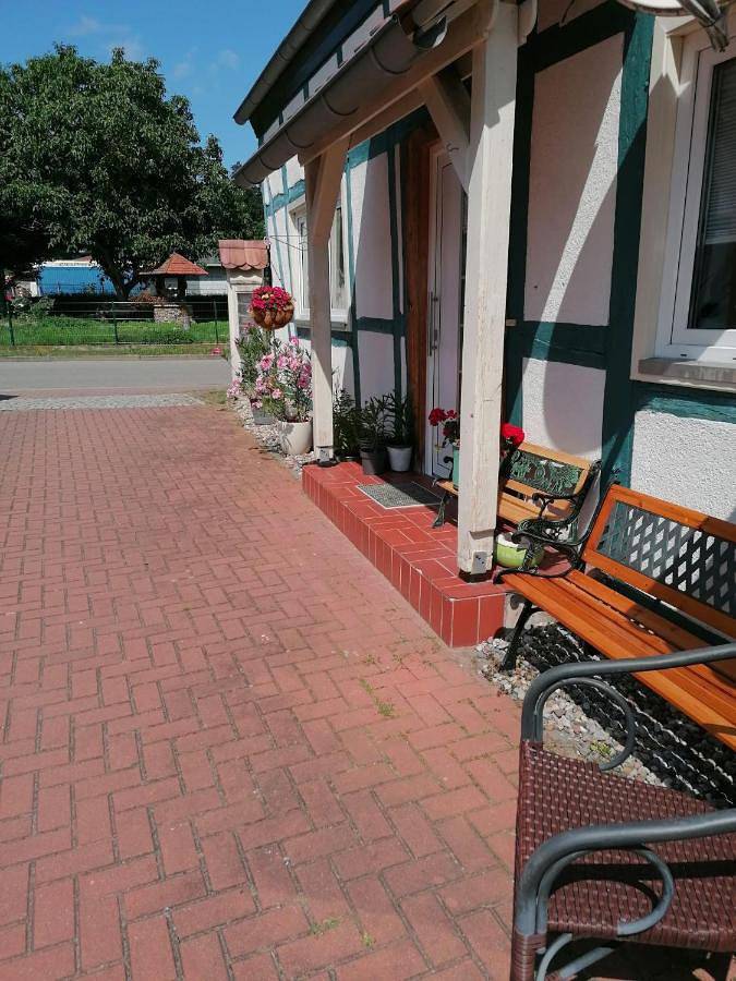 Ferienwohnung für 8 Personen, mit Garten und Ausblick in Stendal - 3