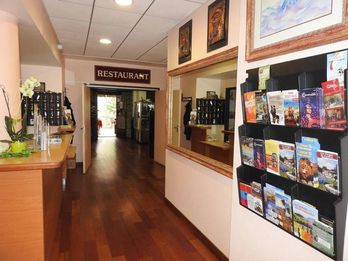 Hôtel pour 2 personnes, avec vue sur le lac ainsi que jardin et vue à Tarascon-sur-Ariège - 4