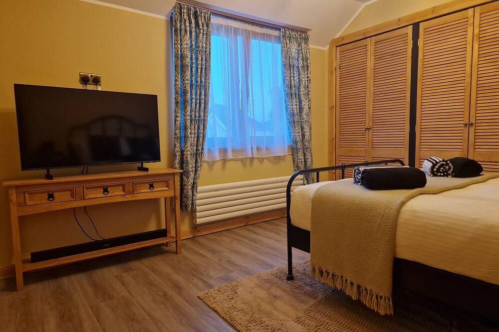 Suite-Komfort-Eigenes Badezimmer-Strassenblick in Inverness, Highlands