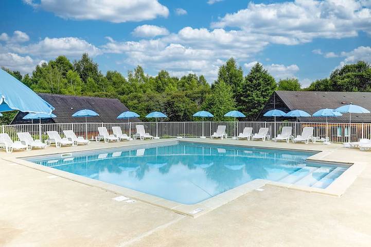 Ferienhaus für 4 Personen, mit Garten und Pool - 1