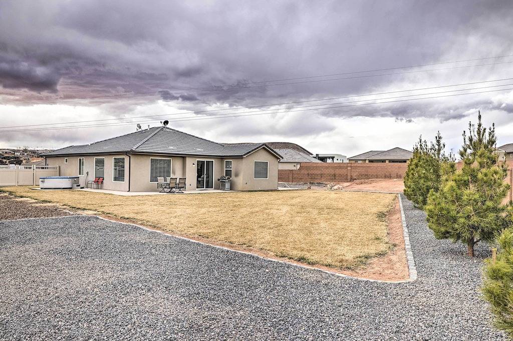 La Verkin House w / Hot Tub - 30 Minuten bis Zion! in La Verkin, Zion Nationalpark