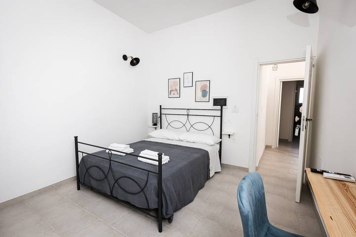 Hel lejlighed, Room 'Le Dimore Di Nonna Nina - 4' with Shared Terrace, Wi-Fi and Air Conditioning in Taviano, Taranto-bugten