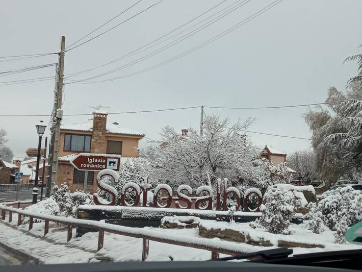 Holiday Home 'Las Marias' with Private Garden, Wi-Fi and Air Conditioning in Sotosalbos, Segovia Province