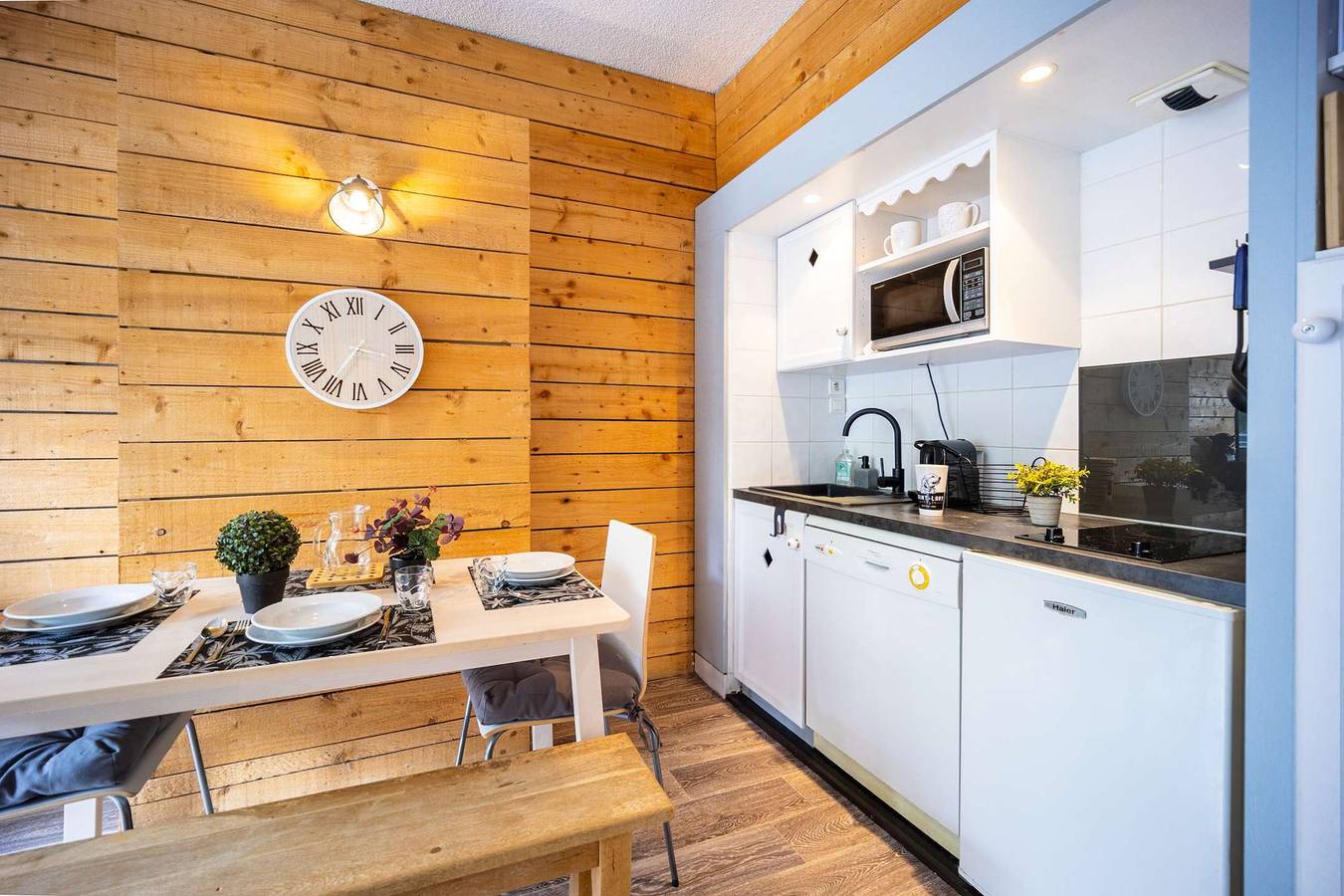 Apartamento vacacional entero, Apartamento de vacaciones para 4 personas con balcón in Saint-Lary-Soulan, Pirineos Franceses