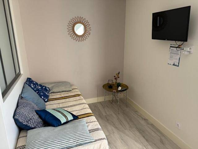 Location de vacances pour 7 personnes, avec piscine ainsi que terrasse et jacuzzi à Caraman - 4