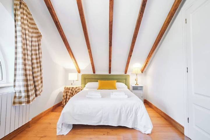 Casa Parbayón-Encanto entre Jardines y Luz Natural in Piélagos, Cantabrian Coast
