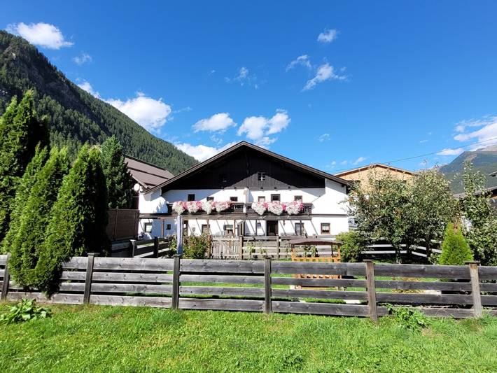 Bauernhof für 10 Personen, mit Garten und Terrasse im Ötztal
