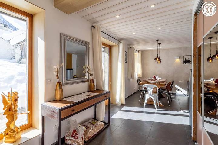 Gîte pour 4 personnes, avec terrasse à Bessans