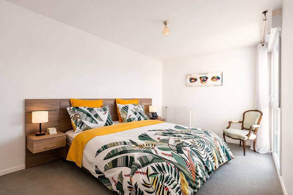 Entire apartment, Calm Luxury 10 Min Center Paris. Free Parking in Vitry-sur-Seine, Val-de-Marne