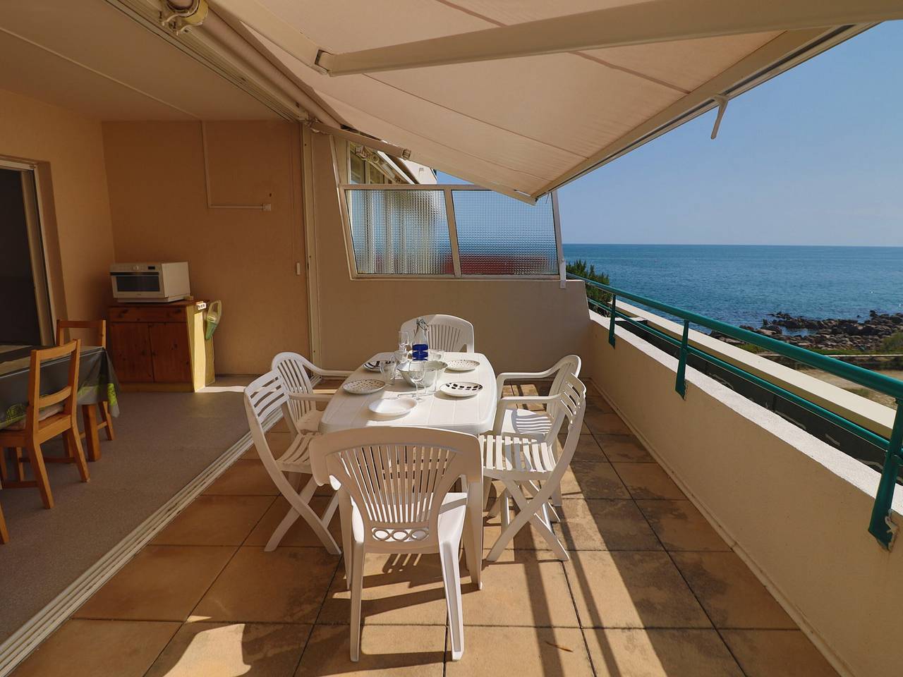 Ganze Wohnung, 34m² Wohnung 2* mit klimatisierter Loggia, Terrasse mit Meerblick in Sete, Mittelmeerküste (Frankreich)