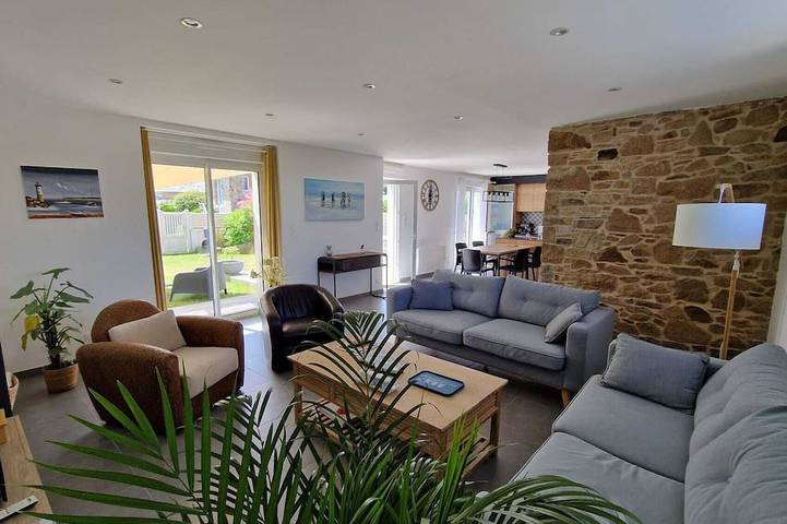 Location de vacances pour 5 personnes, avec Terrasse et Jardin dans Plage de Primel
