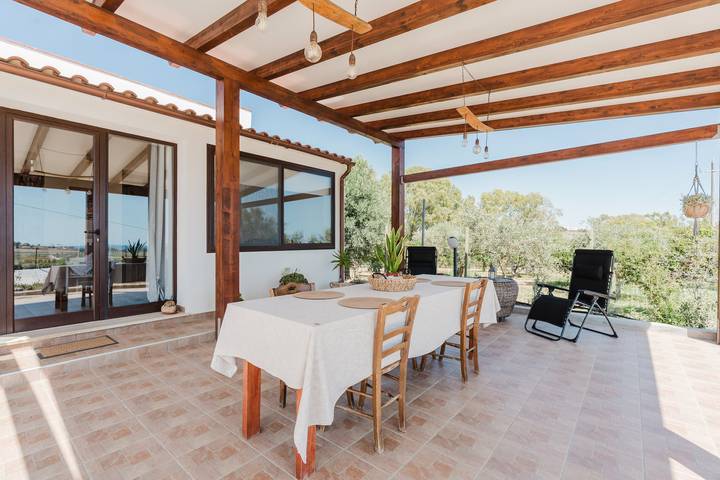 Villa for 4 people, with garden in Sicily