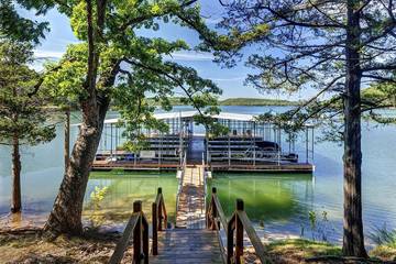 Log Cabin for 6 Guests in Beaver Lake, Carroll County (AR), Picture 4