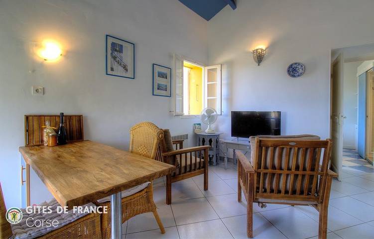 Gîte pour 2 personnes, avec Terrasse et Vue à Patrimonio - 4