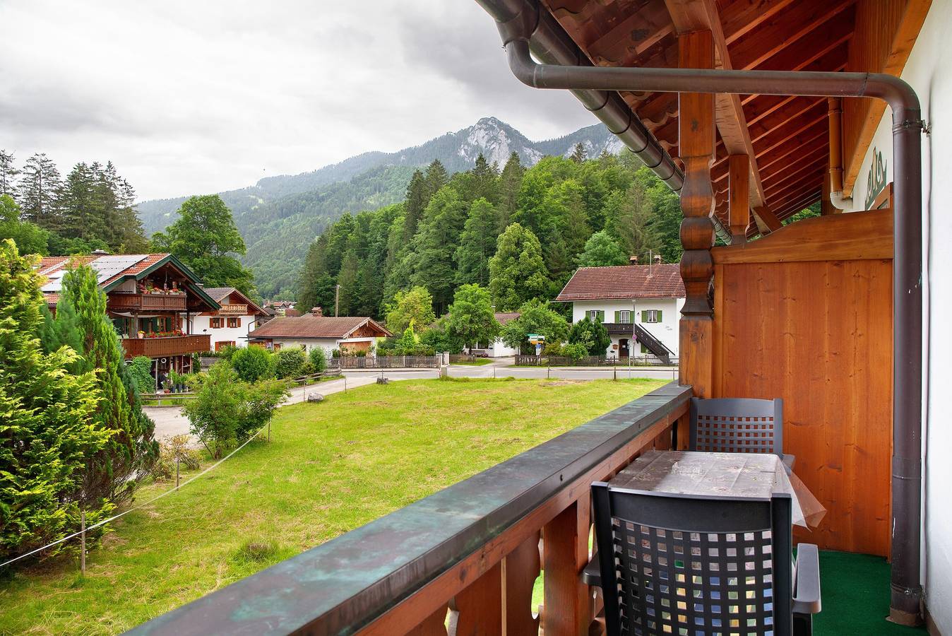 Appartement 'Ferienwohnung Zugspitze' met Uitzicht op de Bergen, Balkon en Wi-Fi, foto 10