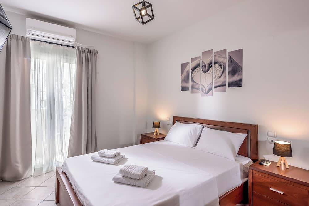 Ganze Wohnung, \"Astrinos\" Penthouse -Central Old Town  Ac&Balcony in Iraklio-Heraklion und Umgebung