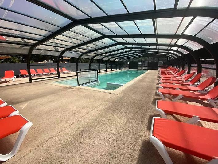 Camping pour 4 personnes, avec piscine et terrasse, animaux acceptés à Saint-Hilaire-de-Riez - 3