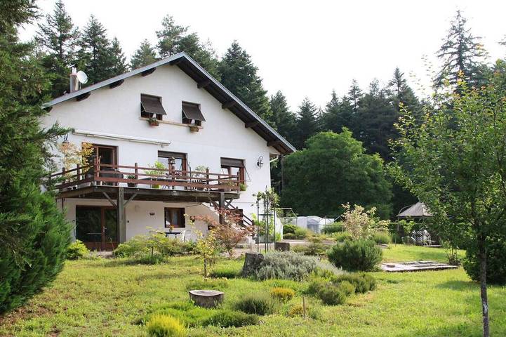 Gîte pour 4 personnes, avec jardin à La Bourgonce