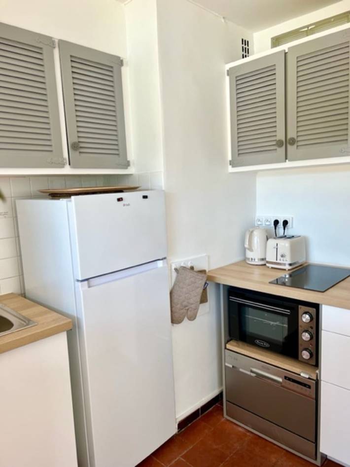Gîte pour 2 personnes, avec piscine et terrasse à Saint-Tropez - 4