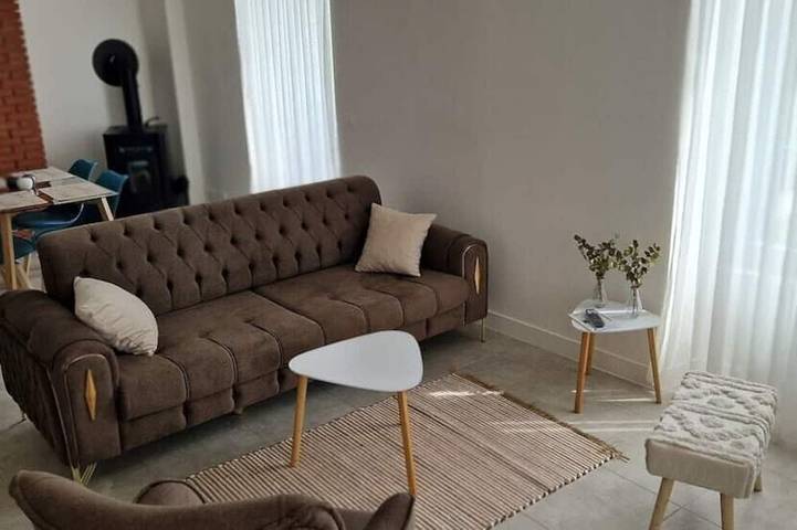 Gîte pour 8 personnes, avec jardin à La Ferté-sous-Jouarre
